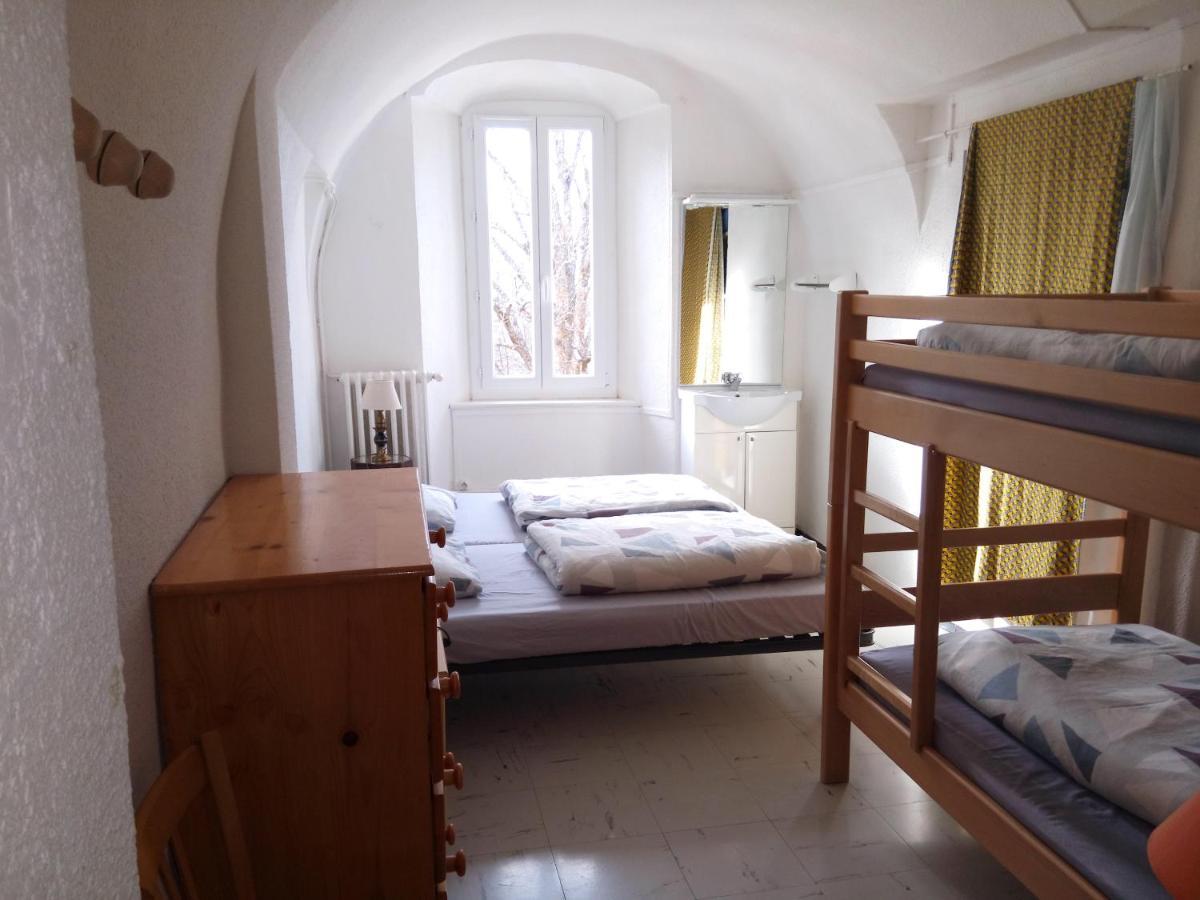 Maison Familiale Des Gueyniers Жозье Экстерьер фото